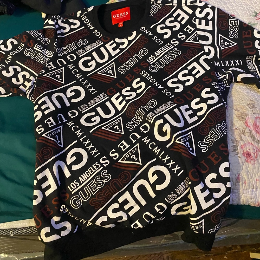 Guess neck sweater - Picture 2 of 3